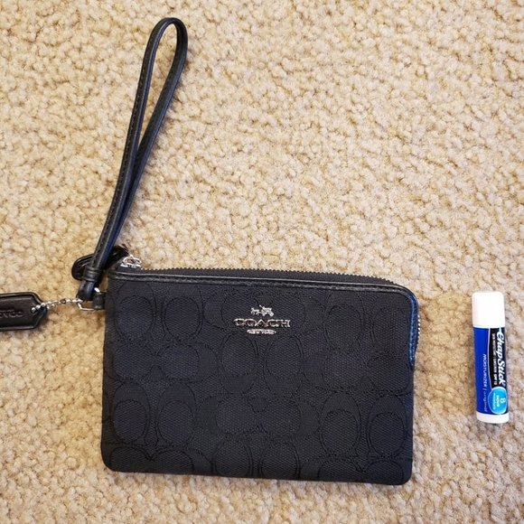 Coach Outline Signature Black Small Wristlet - Picture 1 of 3